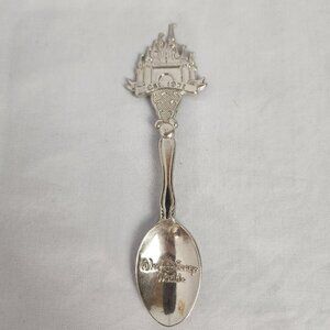 Walt Disney World Est 1971 Castle Souvenir Spoon Silver Tone Florida USA Travel